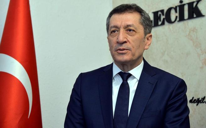 Milli Eğitim Bakanı Selçuk'tan sınav ertelemesi açıklaması
