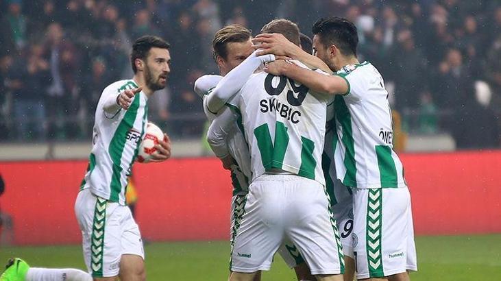 (ÖZET) Konyaspor-Ümraniyespor: 2-1