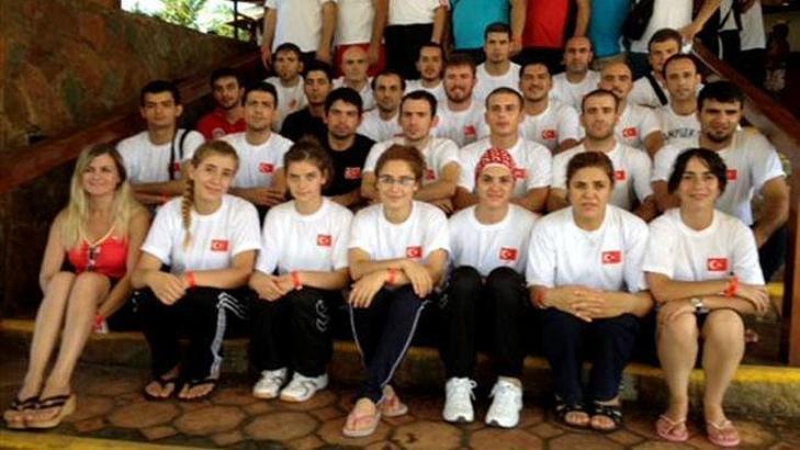 İşitme engellilerden 2 altın, 5 bronz