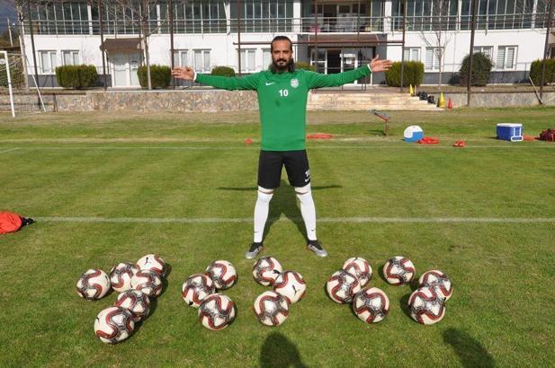 Nazilli Belediyespor'da Zafer Özden ile yollar ayrıldı