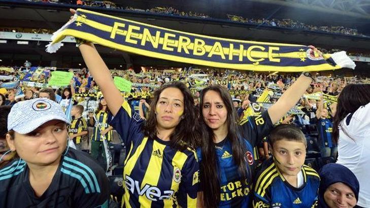 20 Eylül anısına pasta kestiler