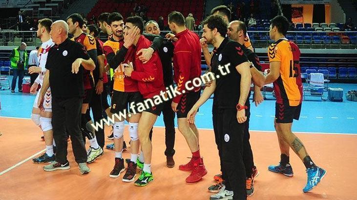 Galatasaray HDI Sigorta-Fonte Bastardo: 3-0