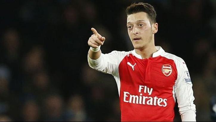 Mesut Özil'den Azerbaycan'a destek mesajı