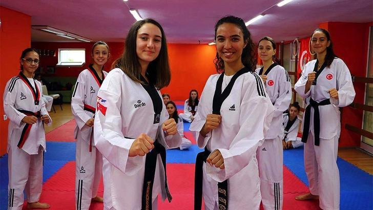 Azra Çavuş, Işıl Zafer ve Tuğçe Tokgöz, geleceğe umutla bakıyor