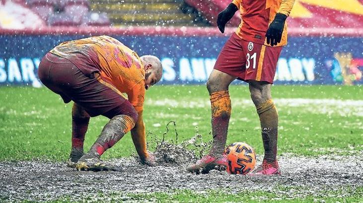 Galatasaray zemin sorununu sezon sonunda çözecek