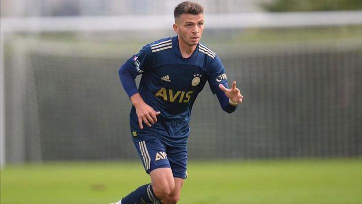 Fenerbahçeli futbolcu Asharov sosyal medyadan keşfedildi