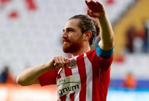 Antalyaspor Zeki Yıldırım'la yollarını ayırdı