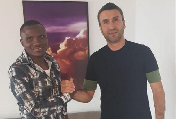 Umar Aminu'dan Çaykur Rizespor'a 3 yıllık imza