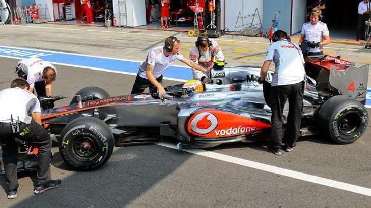 Monza'da ilk cep Hamilton'un