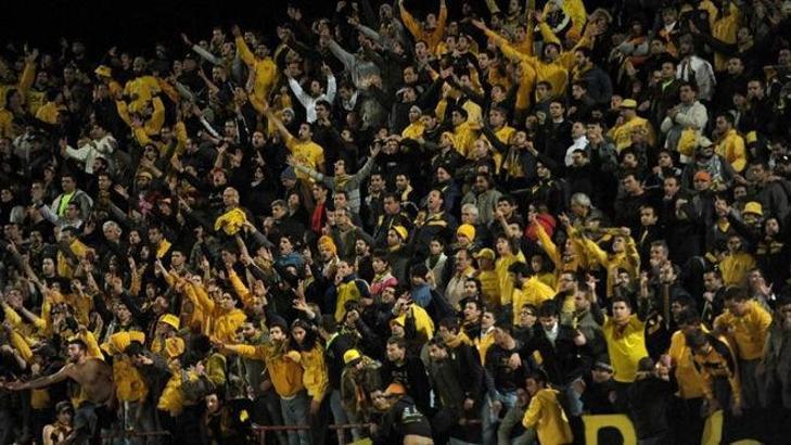 Rumlar-Türkler aynı tribünde!