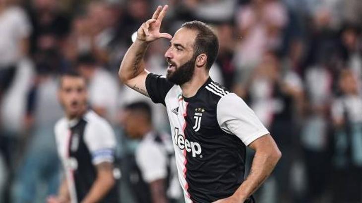 Gonzalo Higuain Arjantin'e kaçmak isterken polis yakaladı!