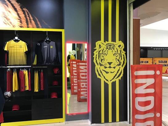 Gaziantep FK ve Yeni Malatyaspor'un ürünlerinin satıldığı mağazalar kapatıldı