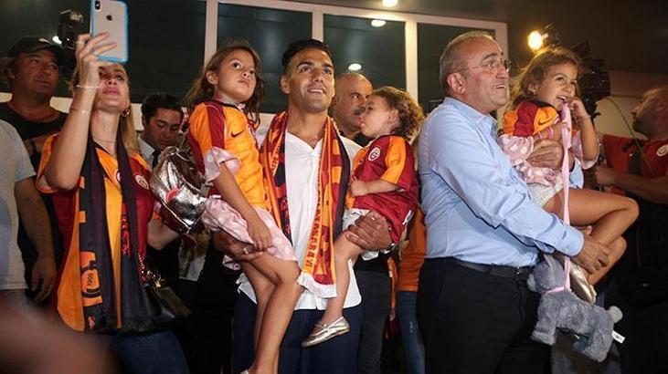 Radamel Falcao İstanbul'a geldi dünyayı salladı