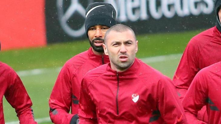 Burak Yılmaz: Hayalimiz, Dünya Kupası'na katılabilmek