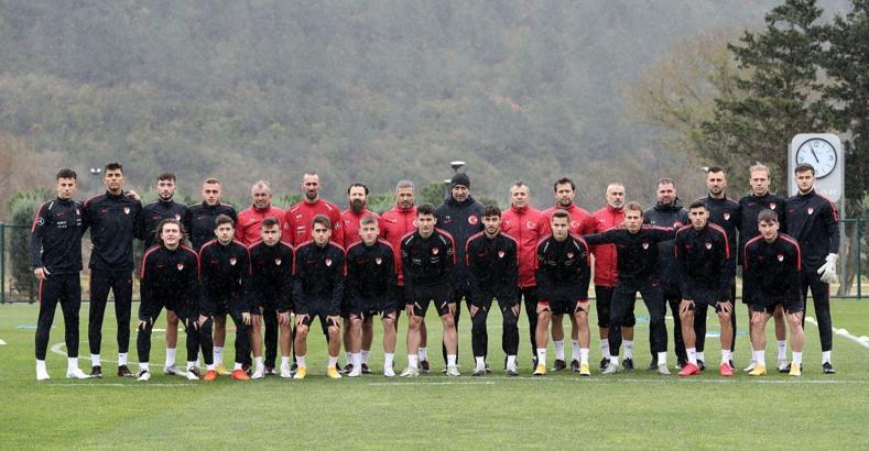 Ümit Milli Takım Hırvatistan'a gitti
