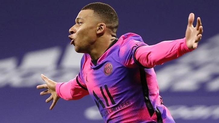 PSG'li Kylian Mbappe dalya dedi