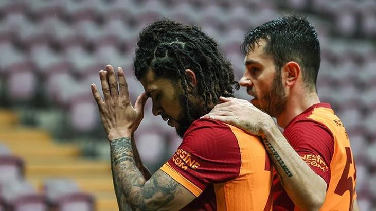 Yedlin, camiadan özür diledi
