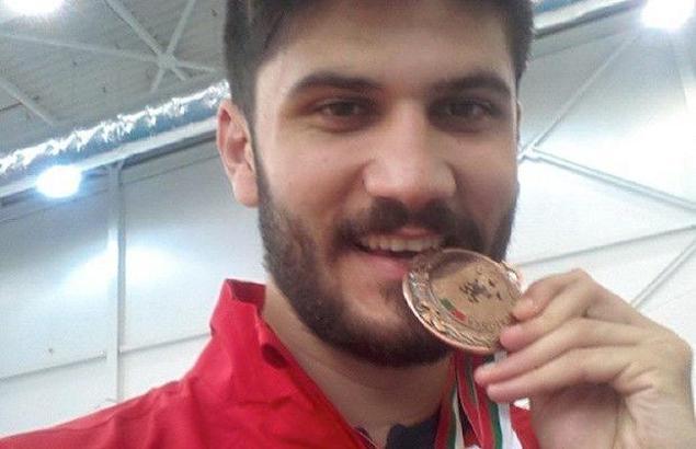 Milli eskrimci ilklerin peşinde