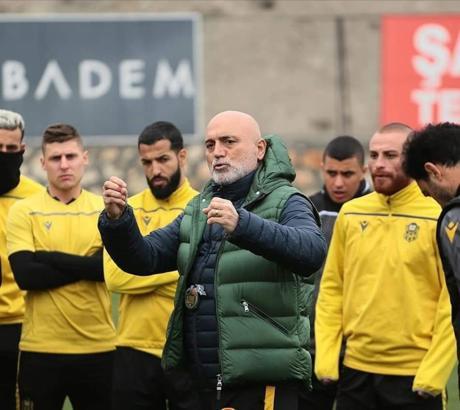 Hikmet Karaman'dan futbolculara ültimatom
