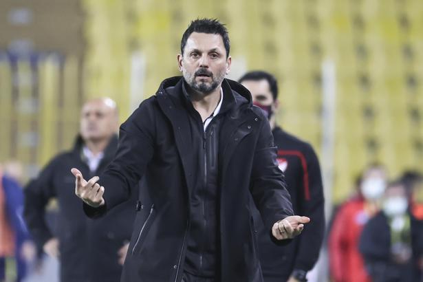 Fenerbahçe haberi: Beşiktaş derbisi kaybedilse de Erol Bulut ile devam!