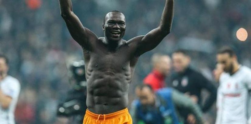 Aboubakar imzalıyor