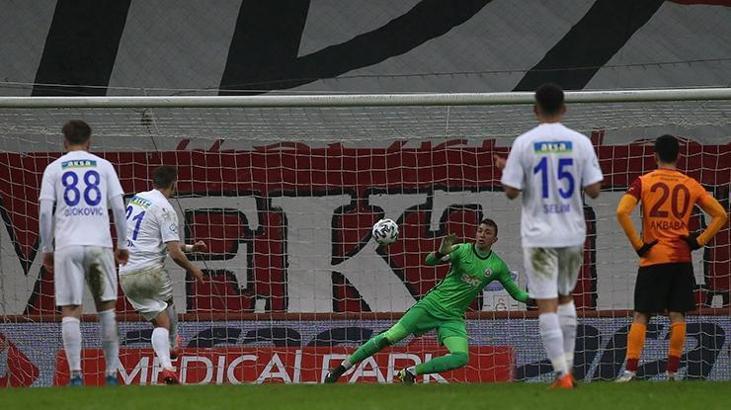 Galatasaray 7 yıl sonra evinde 4 gol yedi