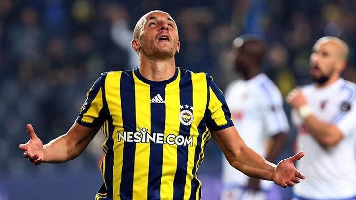 Fenerbahçeli taraftarlardan Aatif Chahechouhe'ya büyük tepki