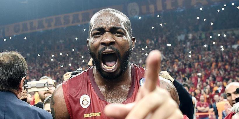 Lasme sosyal medyadan Galatasaraylılara destek verdi