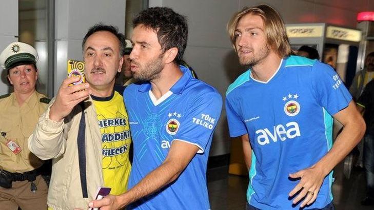 Gökhan Gönül'den yardım eli