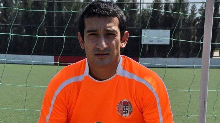 Göztepe Serhat'ın peşinde