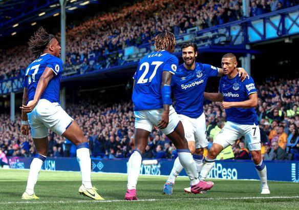 Beşiktaş'ın rakibi Wolverhampton, Everton'a kaybetti