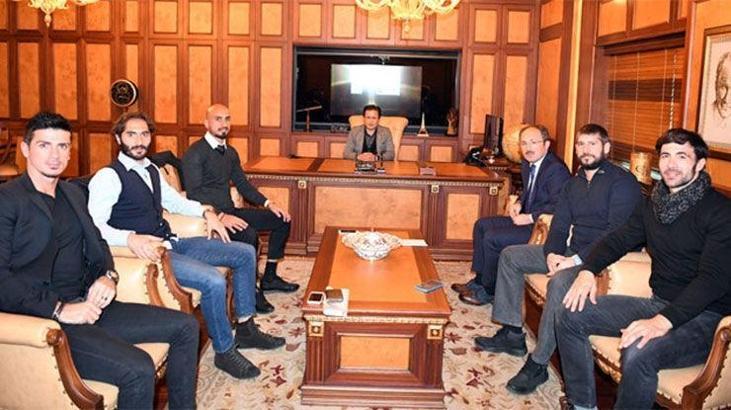 Tuzlaspor'u 5 futbolcu yönetecek