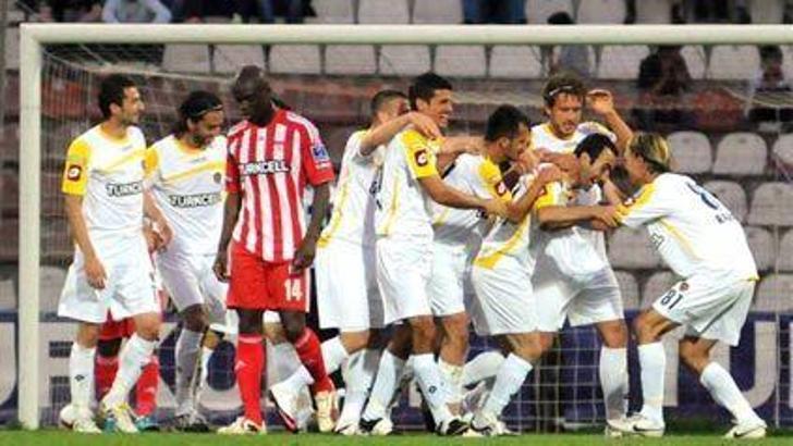 Ankara'da 29 futbolcuya yol göründü!