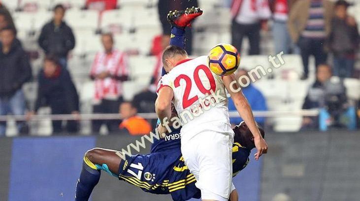 Moussa Sow'dan Cüneyt Çakır'a büyük tepki: Bugün çok sinirliyim