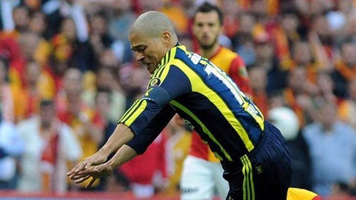 Alex ve Baroni sahaya çıkıyor