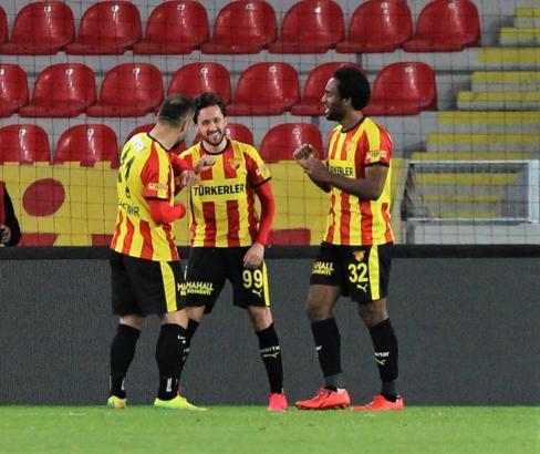 Göztepe'nin galibiyeti geç oldu, güç olmadı
