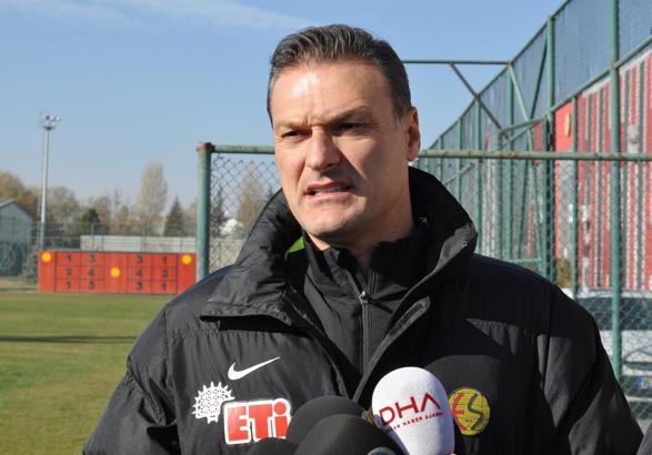 Alpay Özalan: Taraftar desteği çığ gibi büyüyor