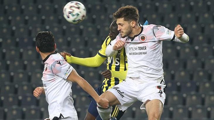 Gençlerbirliği 21 yıl sonra Fenerbahçe'yi deplasmanda yendi