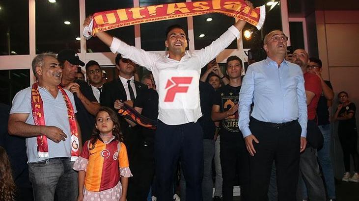 SON DAKİKA! Galatasaray'ın yeni golcüsü Falcao İstanbul'da