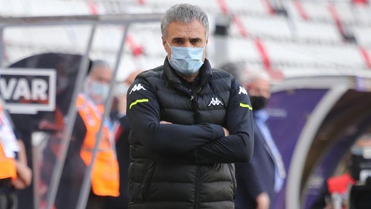 Ersun Yanal ve Antalyaspor, 2021 yılındaki ilk yenilgisini aldı