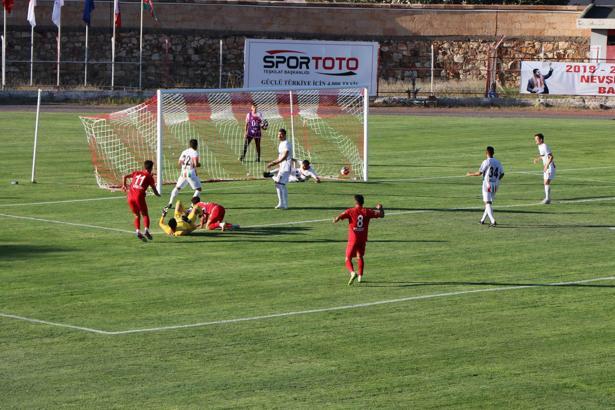 Nevşehir Belediyespor-Diyarbekirspor maç sonucu: 1-1