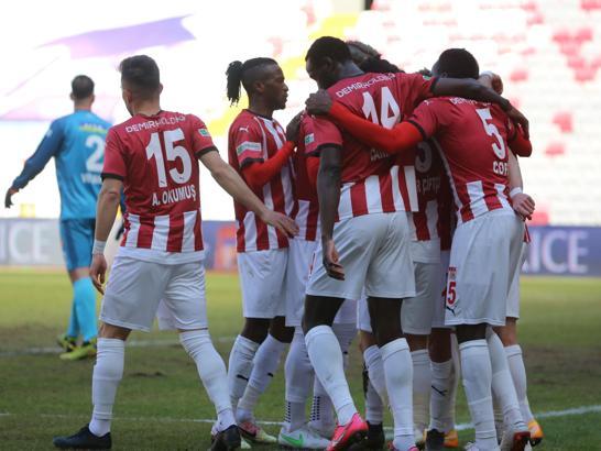 ÖZET | Sivasspor - Fatih Karagümrük maç sonucu: 1-0