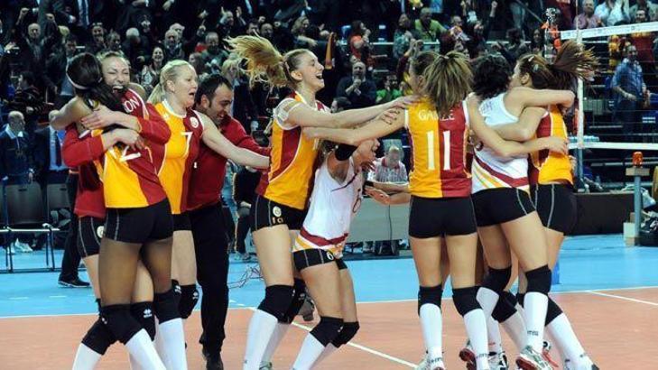 'Gelecek bizde, Fener'de değil'