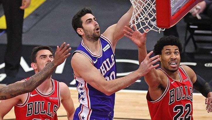 Philadelphia, Chicago'yu devirdi! Furkan Korkmaz'dan 16 sayı