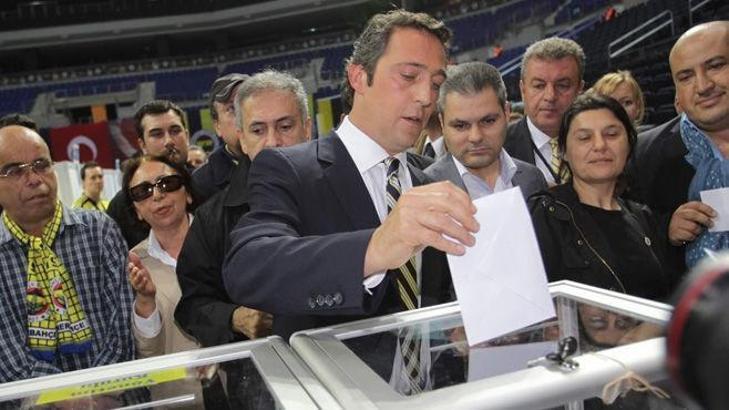 Koç: Bir yere gitmiyoruz