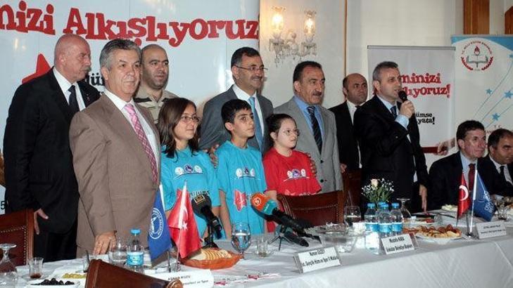 Üsküdar özellere kucak açtı