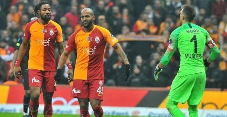 Galatasaray'da Muslera ve Marcao Ocak'ta imzalıyor