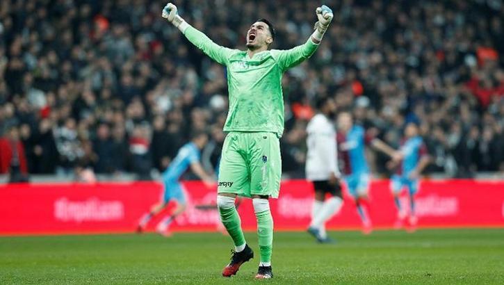 Chelsea ve Liverpool Uğurcan Çakır'ı istiyor!