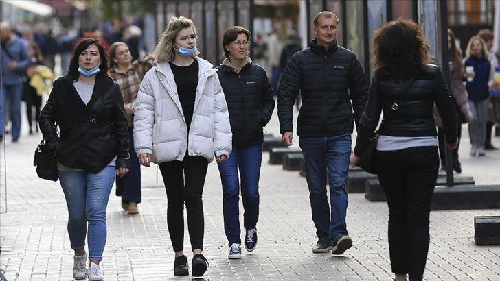 Rusya'da Kovid-19 vakası sayısı 1 milyon 298 bini geçti