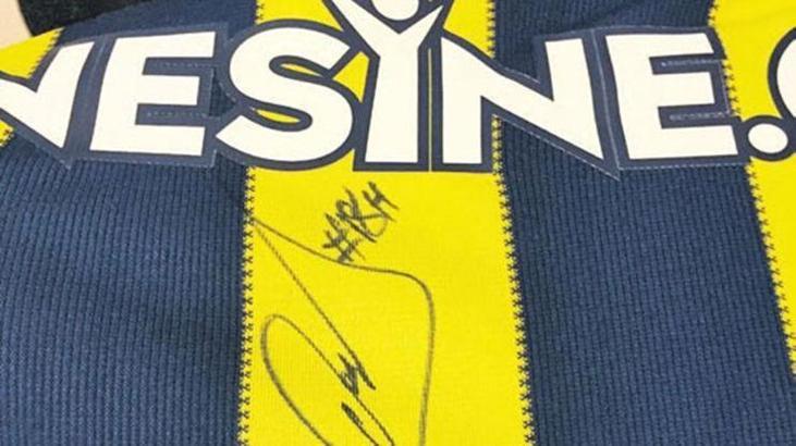 Volkan Demirel'den Galatasaray'a gönderme!